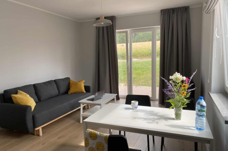 noclegi gory bystrzyckie apartament zolty