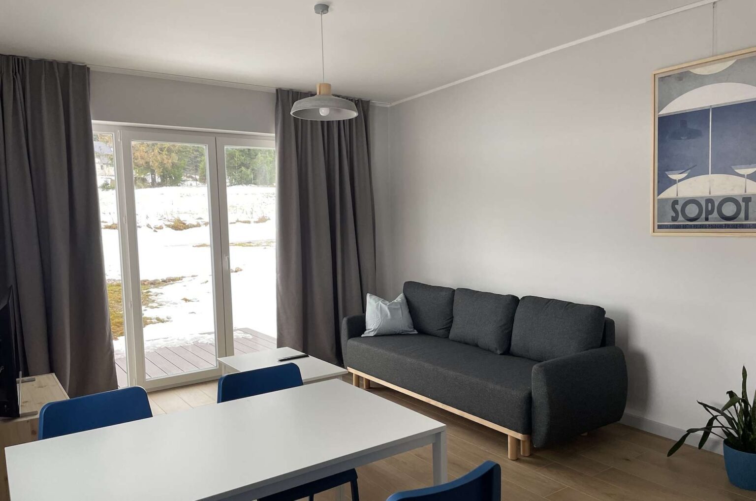 apartament niebieski z tarasem spalona sport