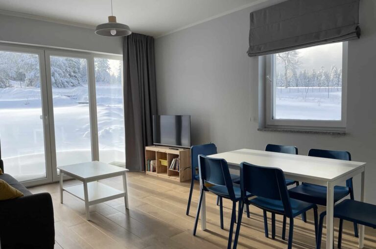 apartament żółty spalona sport widoki