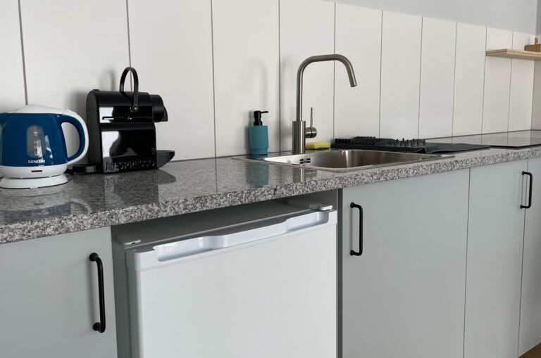 apartamenty spalona sport niebieski kuchnia